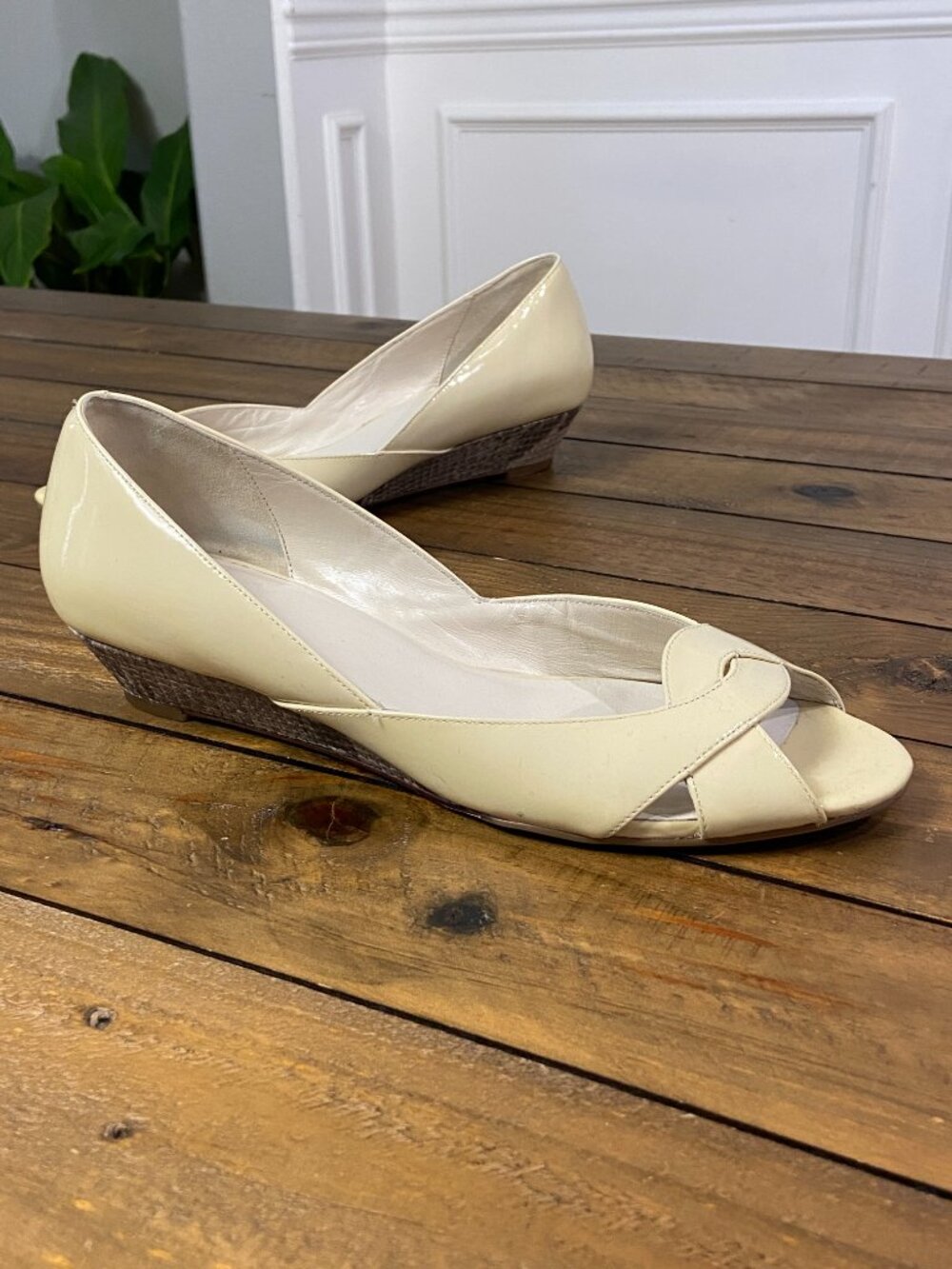 Cole Haan Air Elly‎ Patent Wedge Pumps Sz 9.5 AA Narrow Cream Snakeskin Peep Toe